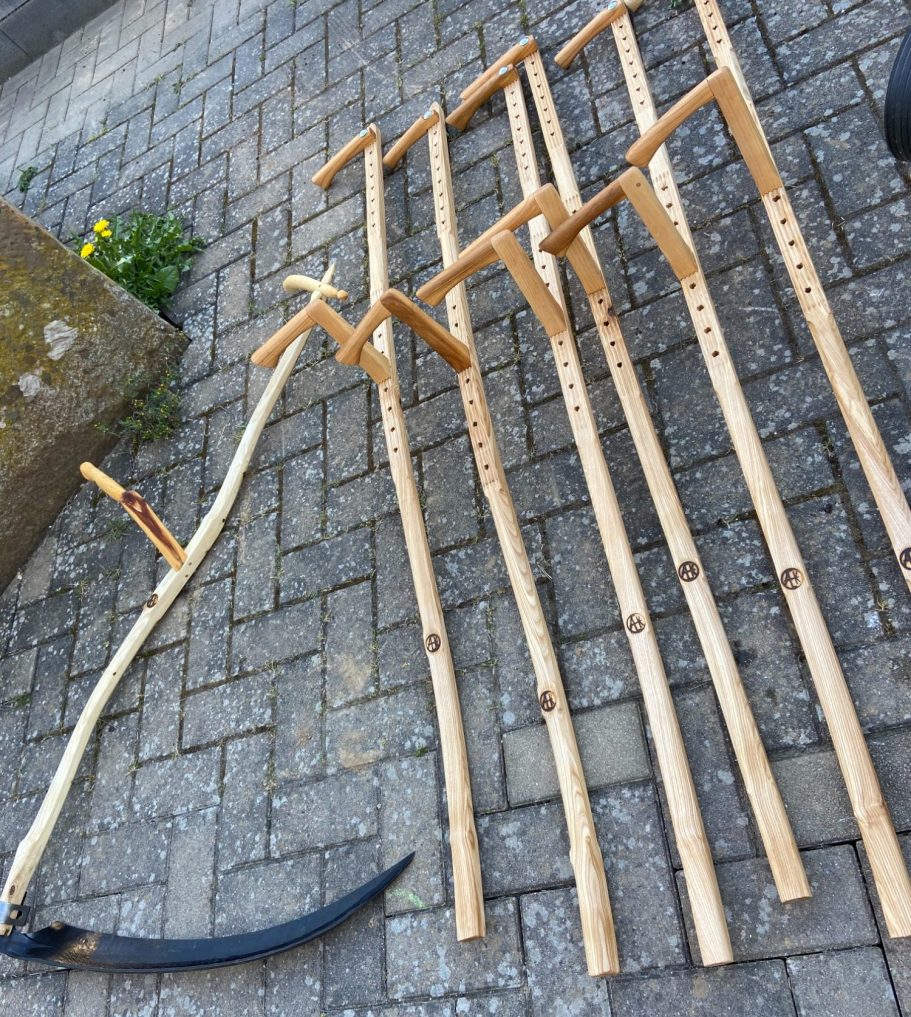 Handgefertigte Sensen Handgefertigte Sensen